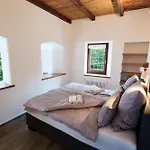 Campanile Nero Apartmán