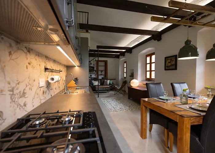 Campanile Nero Apartment